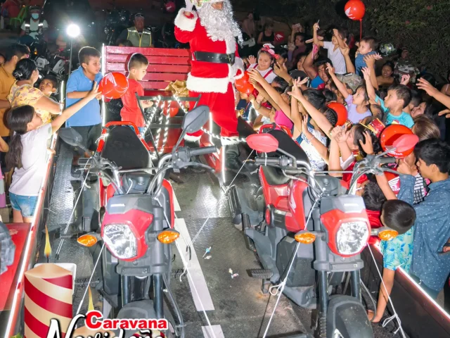 Evento navideño de Honda 2024