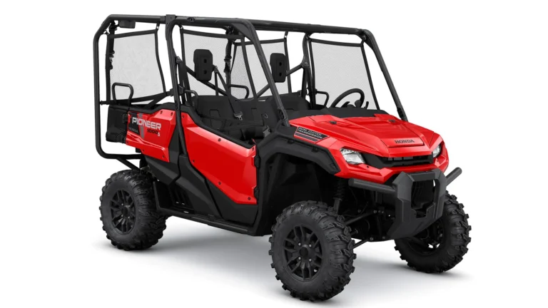 Honda Pioneer 1000 color rojo