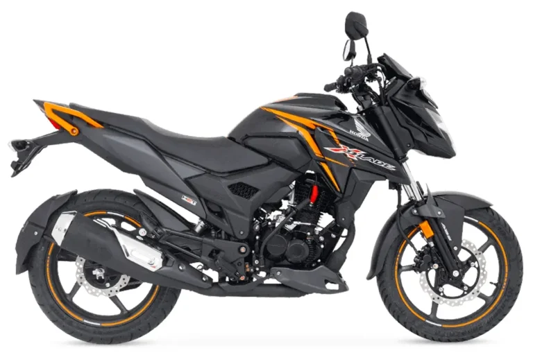 Honda XBlade 160 de color Negro
